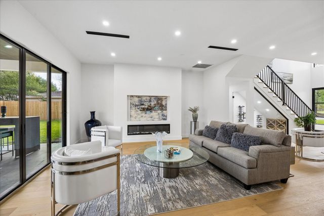 5430 Rutherglenn Drive, Houston, TX 77096