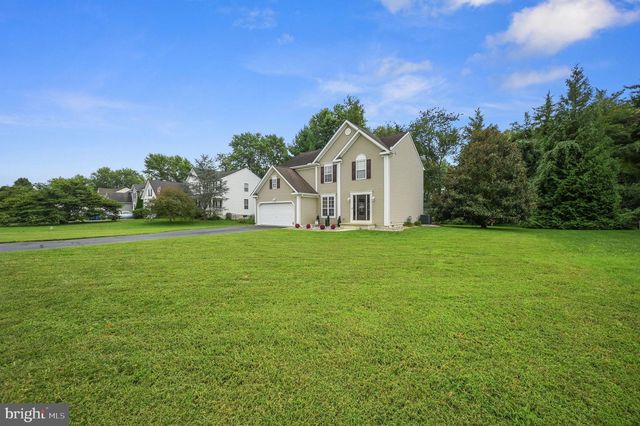 333 W DARBY CIR, Dover, DE 19904