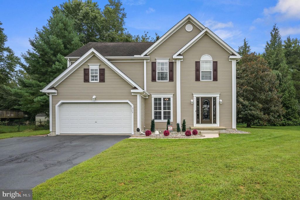 333 W DARBY CIR, Dover, DE 19904
