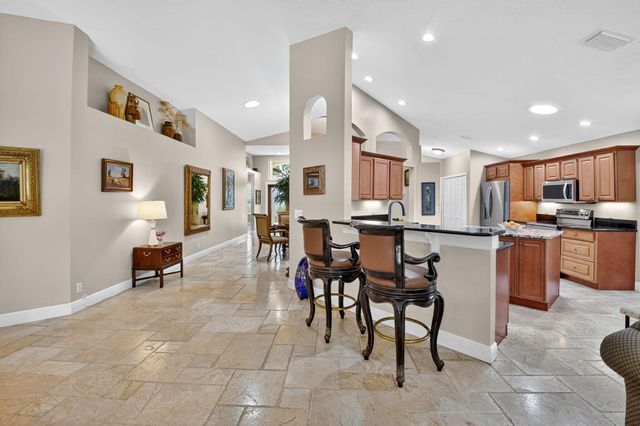 523 Canoe Point, Delray Beach, FL 33444