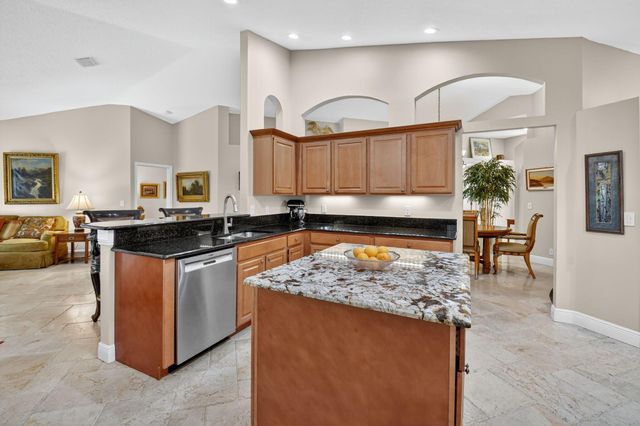 523 Canoe Point, Delray Beach, FL 33444