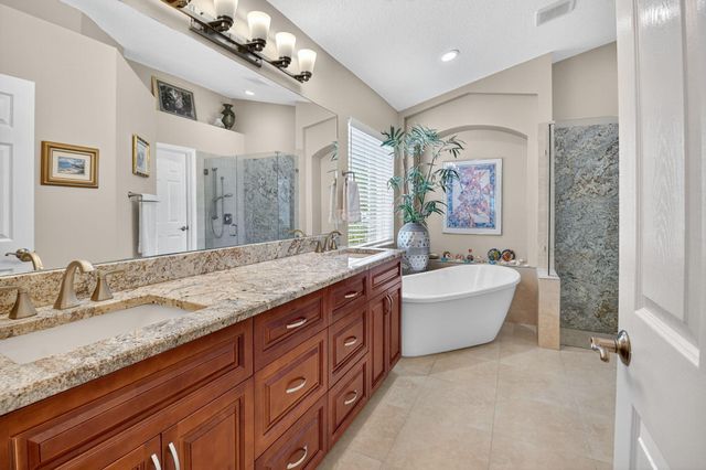 523 Canoe Point, Delray Beach, FL 33444