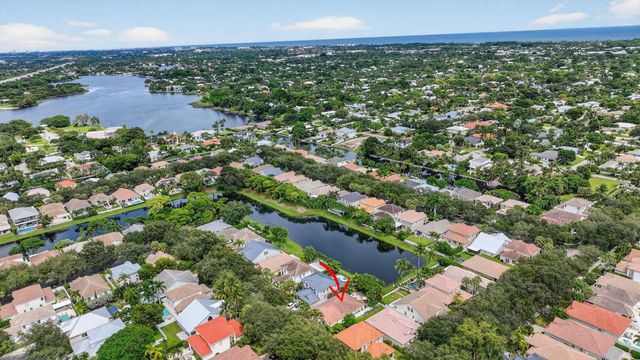 523 Canoe Point, Delray Beach, FL 33444