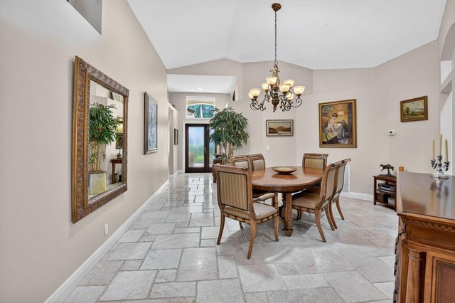 523 Canoe Point, Delray Beach, FL 33444