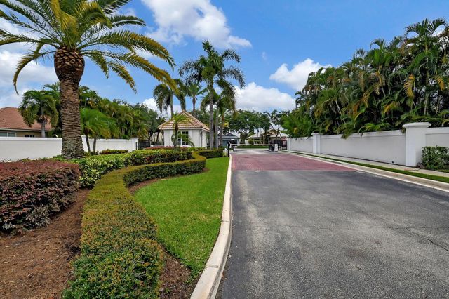 523 Canoe Point, Delray Beach, FL 33444