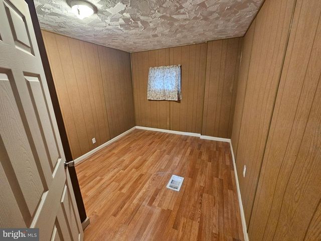 186 SCHAFER AVE, Cedarville, NJ 08311