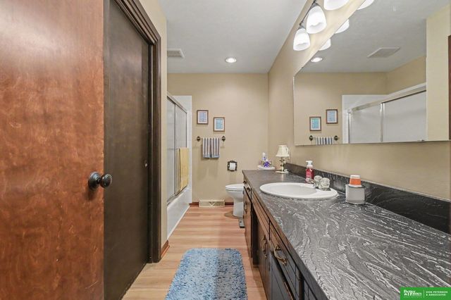 221 Sesame Street, Fremont, NE 68025