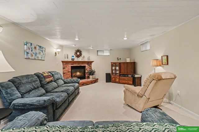 221 Sesame Street, Fremont, NE 68025