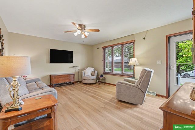 221 Sesame Street, Fremont, NE 68025