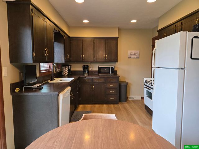 221 Sesame Street, Fremont, NE 68025