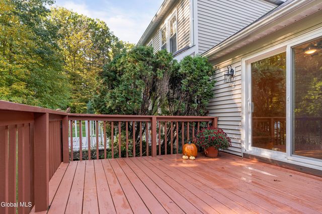 145 Killarney Drive, Niskayuna, NY 12309