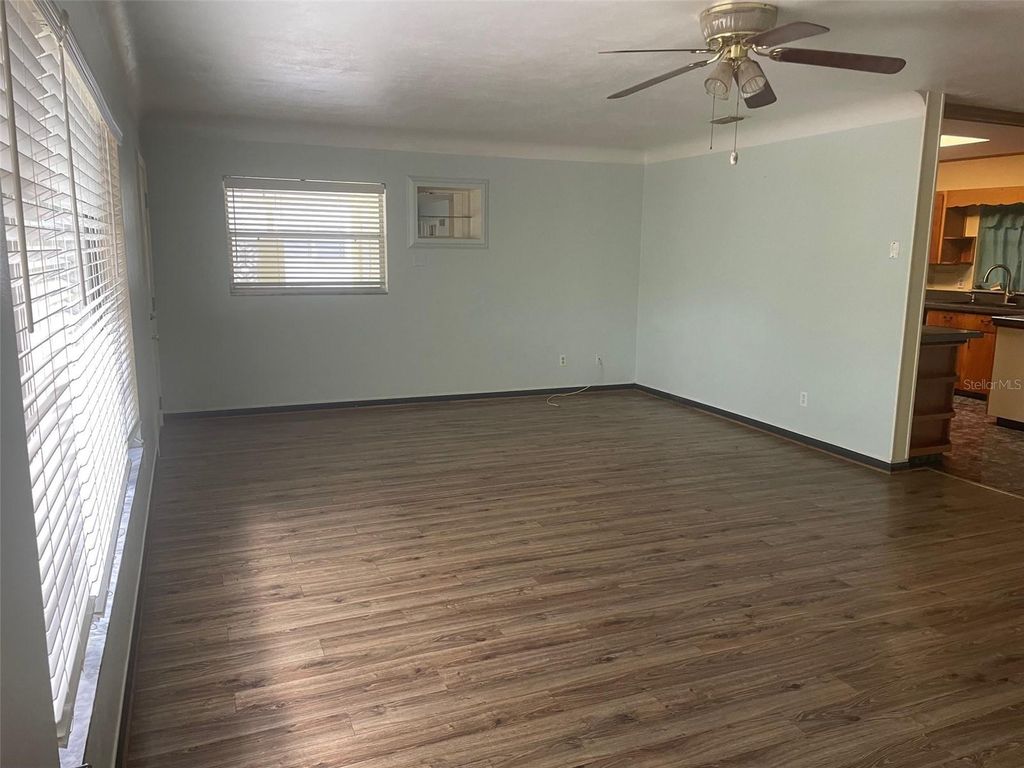 Image 12 of property listing at 260 W HARBORD STREET, Lake Alfred, FL 33850