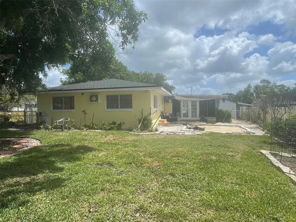 Image 28 of property listing at 260 W HARBORD STREET, Lake Alfred, FL 33850