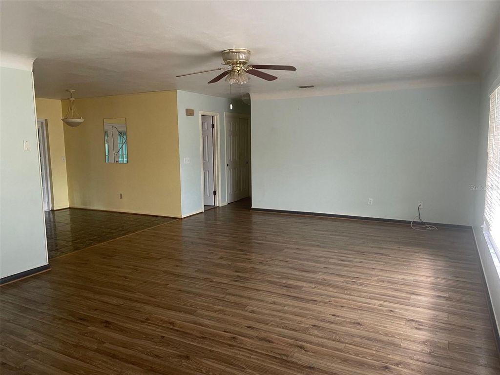 Image 10 of property listing at 260 W HARBORD STREET, Lake Alfred, FL 33850