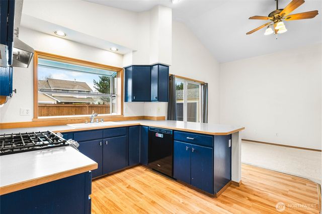 5440 Park Place Loop SE, Lacey, WA 98503