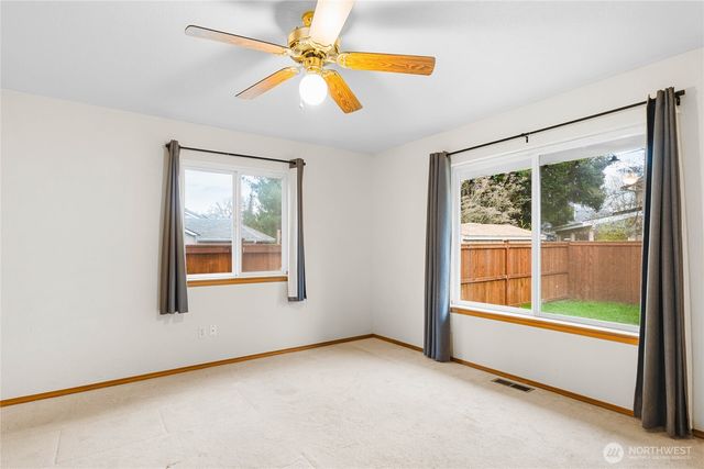 5440 Park Place Loop SE, Lacey, WA 98503