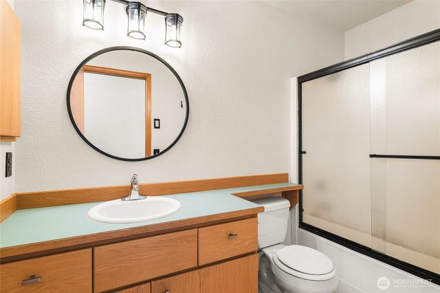 5440 Park Place Loop SE, Lacey, WA 98503