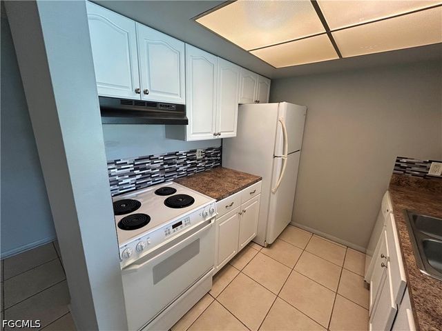 3704 Broadway 101, Fort Myers, FL 33901