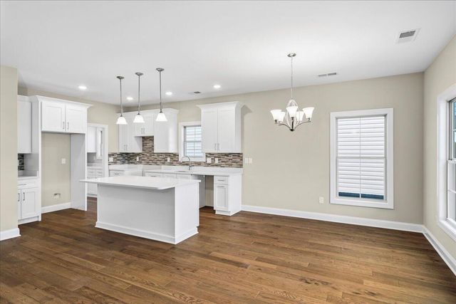 1081 Squirrel Nest Lane, Lexington, KY 40509