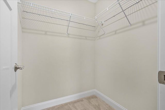 1081 Squirrel Nest Lane, Lexington, KY 40509