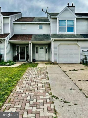 19 KELSTON DR, Newark, DE 19702