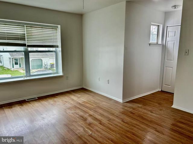 19 KELSTON DR, Newark, DE 19702
