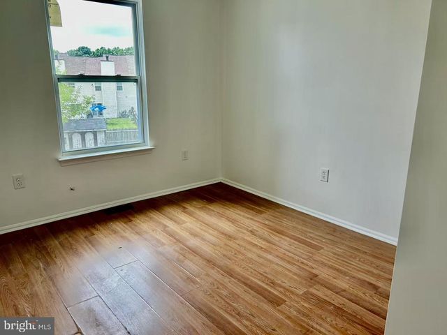 19 KELSTON DR, Newark, DE 19702