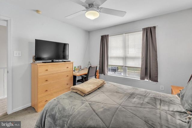 1105 LAFAYETTE ST, Williamstown, NJ 08094