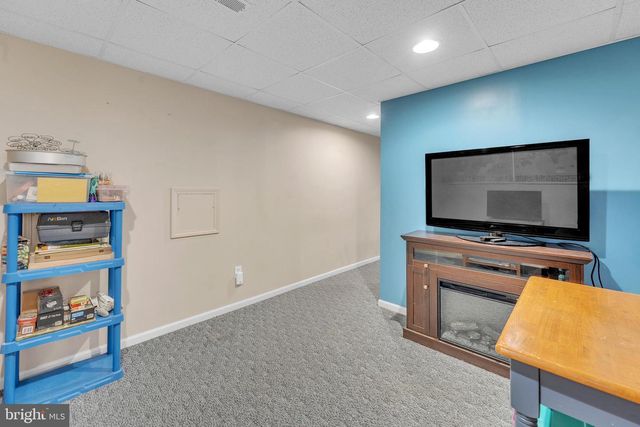 1105 LAFAYETTE ST, Williamstown, NJ 08094