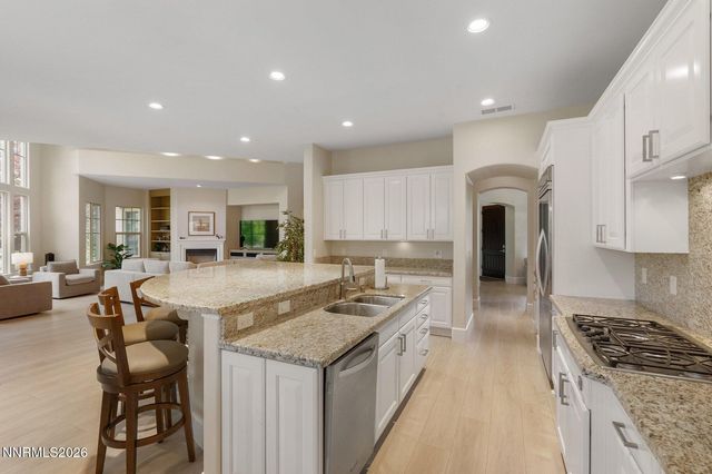16925 Rue Du Parc, Reno, NV 89511