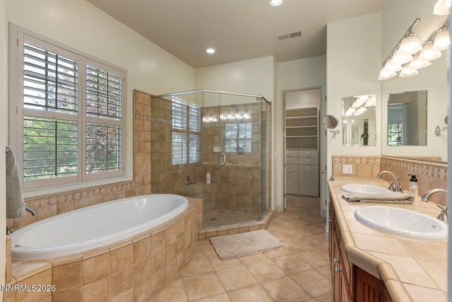 16925 Rue Du Parc, Reno, NV 89511