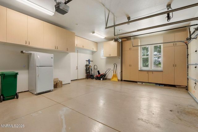 16925 Rue Du Parc, Reno, NV 89511