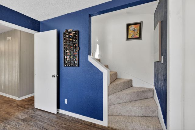 12 Creekwood Drive, Schulenburg, TX 78956