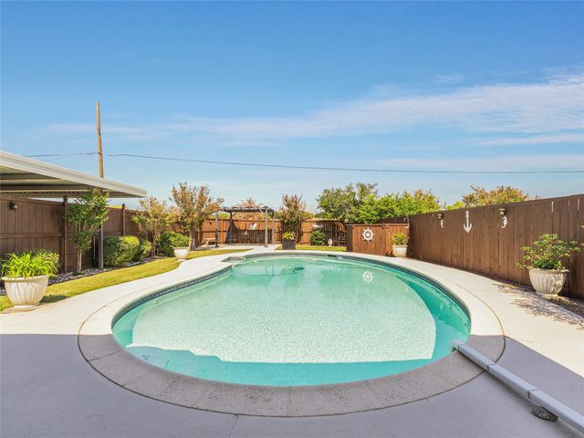 3509 Shoreside Drive, Garland, TX 75043