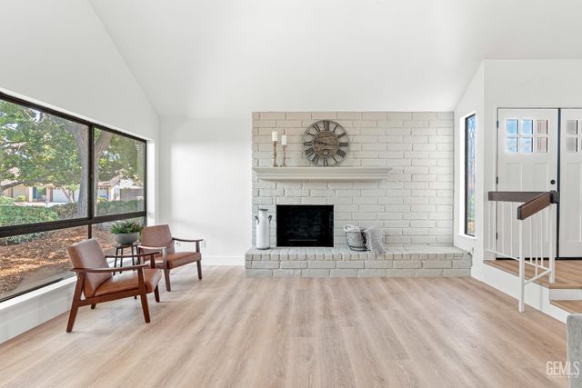 7209 Outingdale Drive, Bakersfield, CA 93309