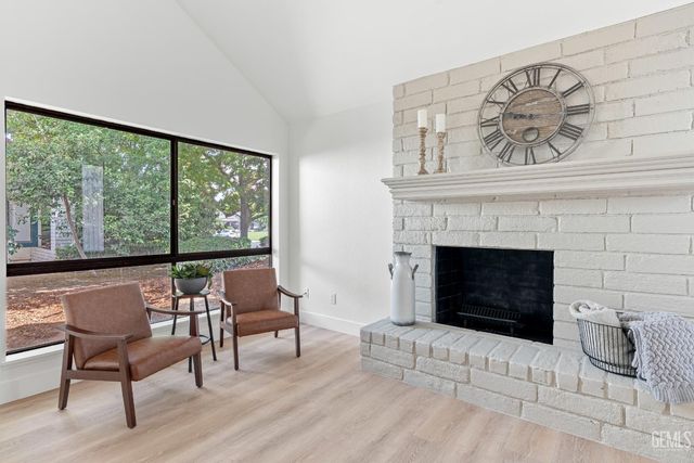 7209 Outingdale Drive, Bakersfield, CA 93309