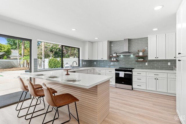 7209 Outingdale Drive, Bakersfield, CA 93309