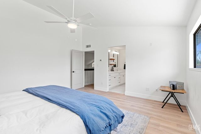 7209 Outingdale Drive, Bakersfield, CA 93309