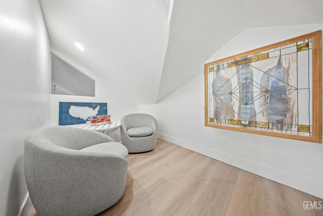 7209 Outingdale Drive, Bakersfield, CA 93309