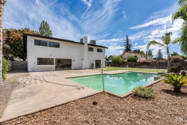 7209 Outingdale Drive, Bakersfield, CA 93309