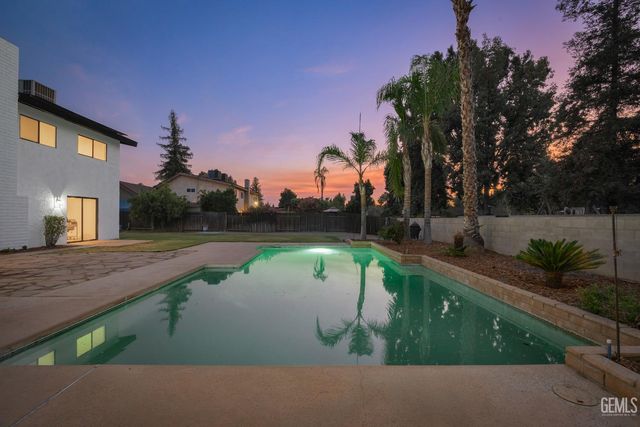 7209 Outingdale Drive, Bakersfield, CA 93309