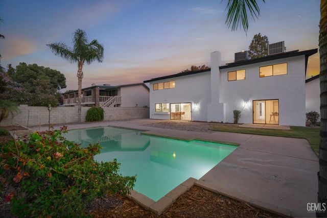 7209 Outingdale Drive, Bakersfield, CA 93309