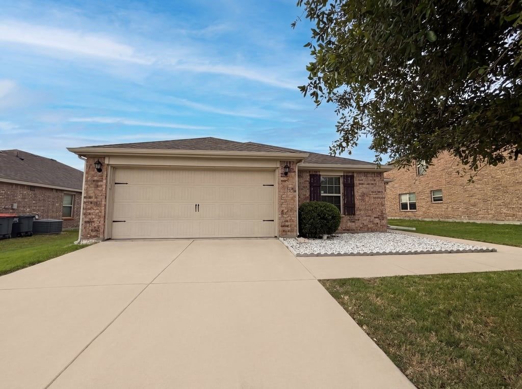 214 Park Avenue, Anna, TX 75409