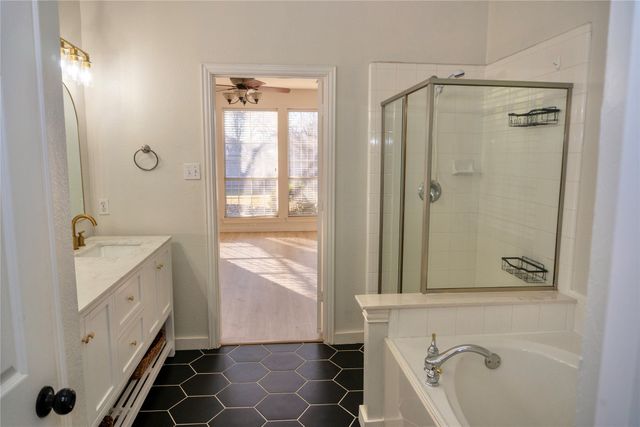 6401 Richmond Court, Rowlett, TX 75089