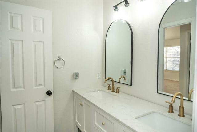 6401 Richmond Court, Rowlett, TX 75089