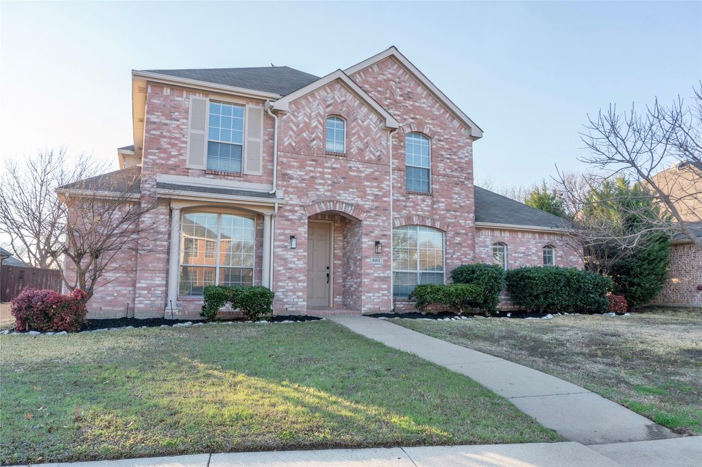 6401 Richmond Court, Rowlett, TX 75089