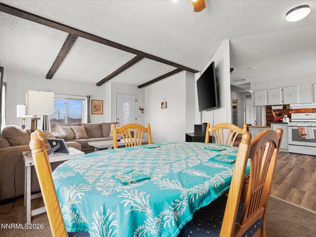 7815 Springfield Road, Silver Springs, NV 89429