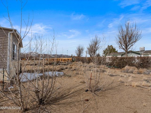7815 Springfield Road, Silver Springs, NV 89429