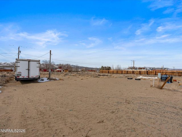 7815 Springfield Road, Silver Springs, NV 89429