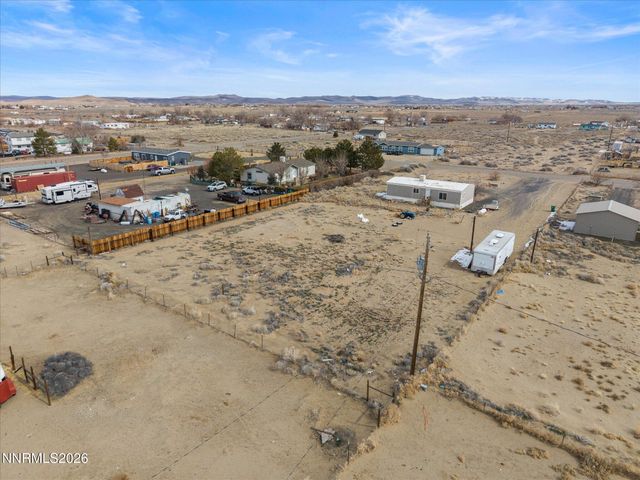 7815 Springfield Road, Silver Springs, NV 89429